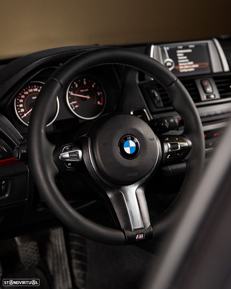 BMW 118 d Pack M - 11