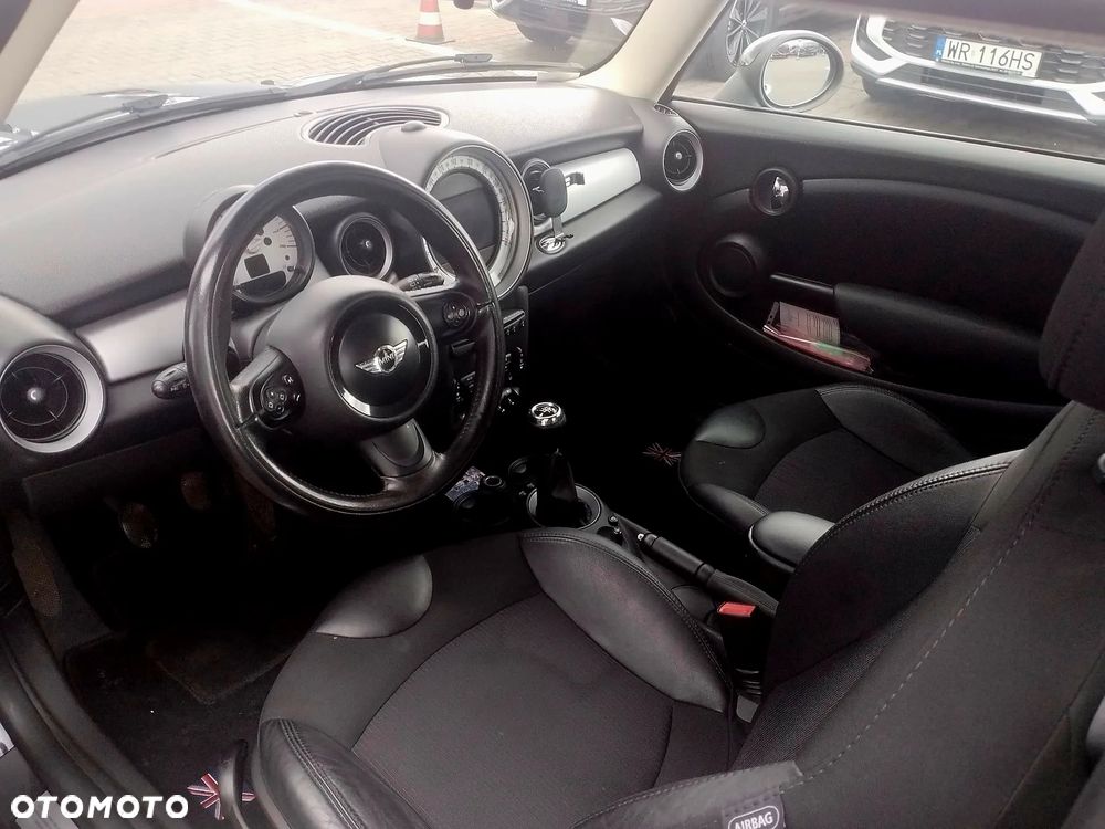 MINI Cooper Standard - 9