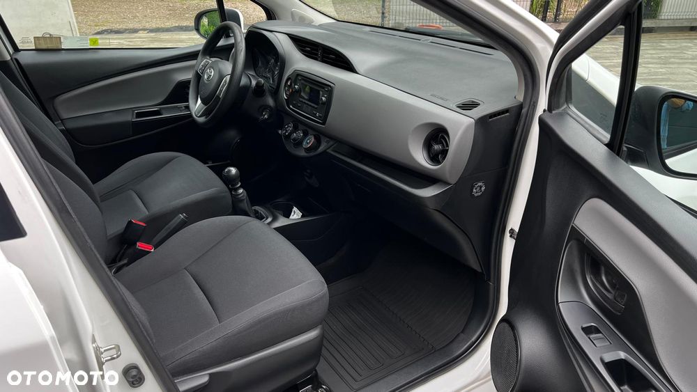 Toyota Yaris 1.5 Active - 26