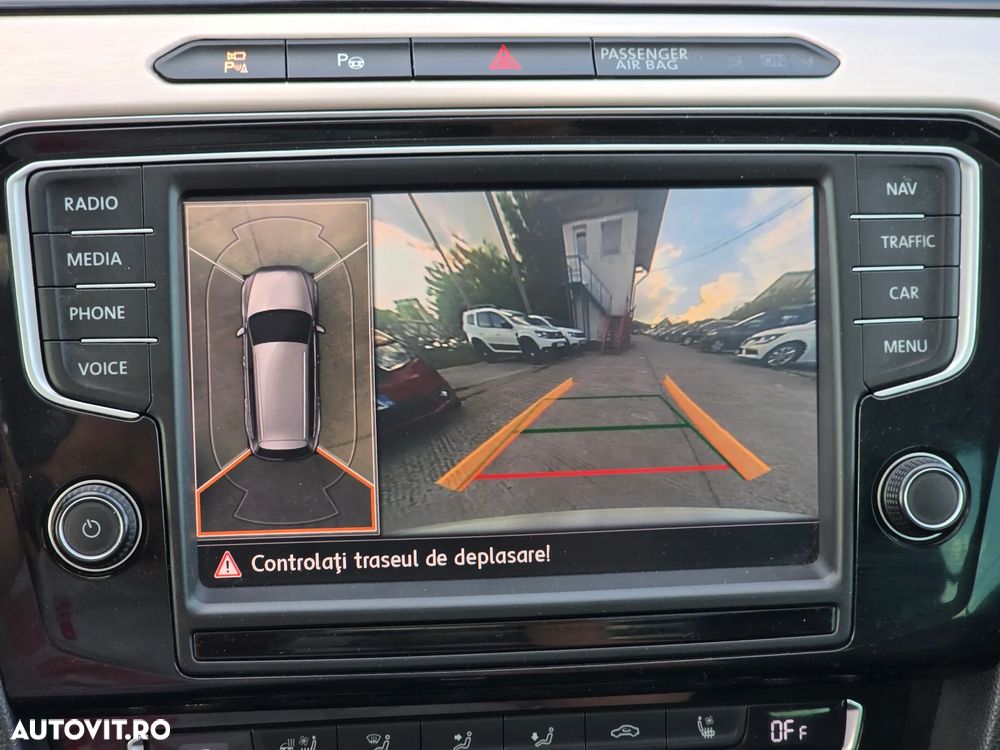 Volkswagen Passat 2.0 TDI SCR 4Motion DSG Highline - 21