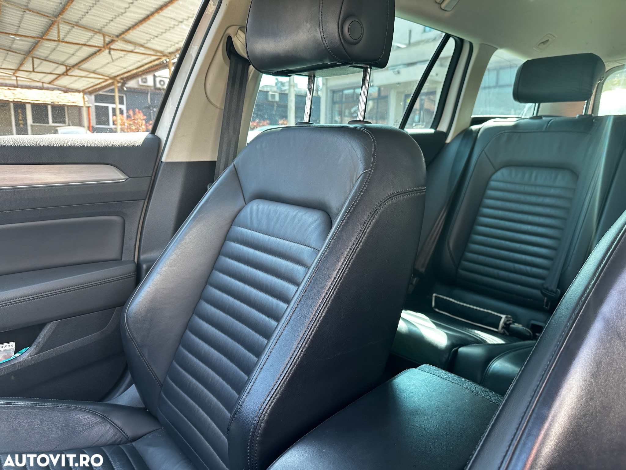 Volkswagen Passat - 7
