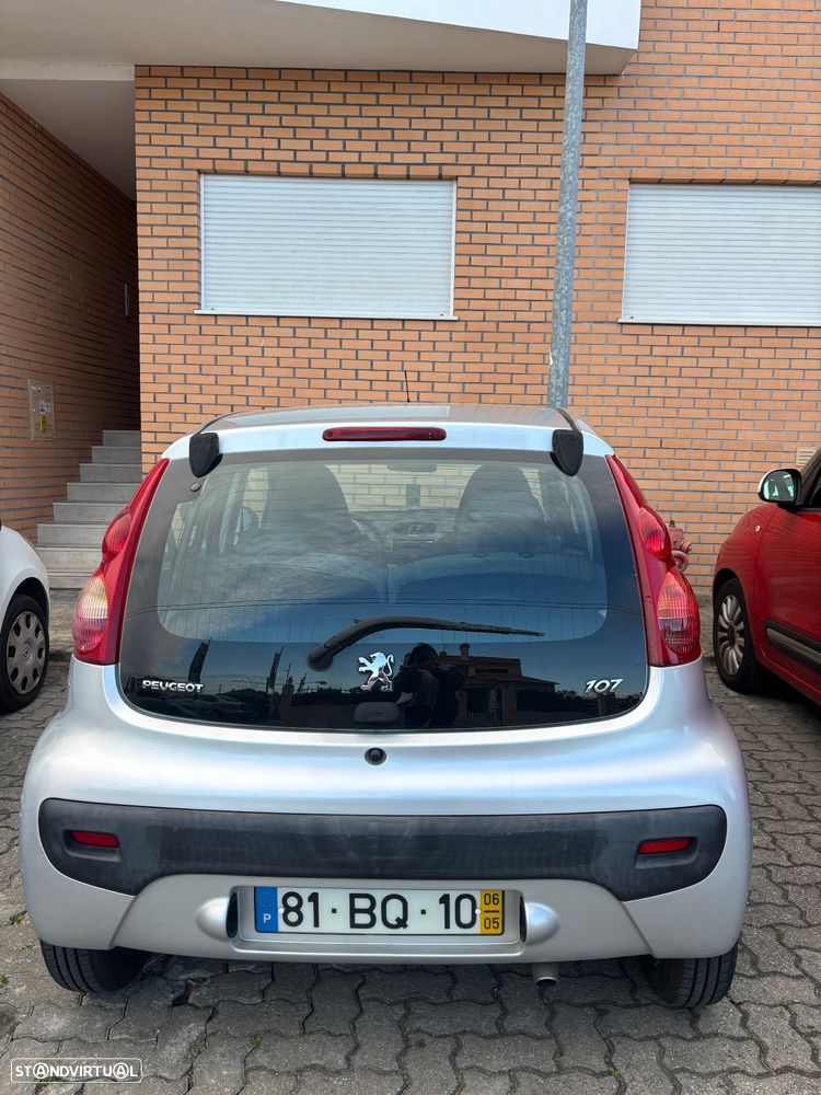 Peugeot 107 1.0 Trendy - 3