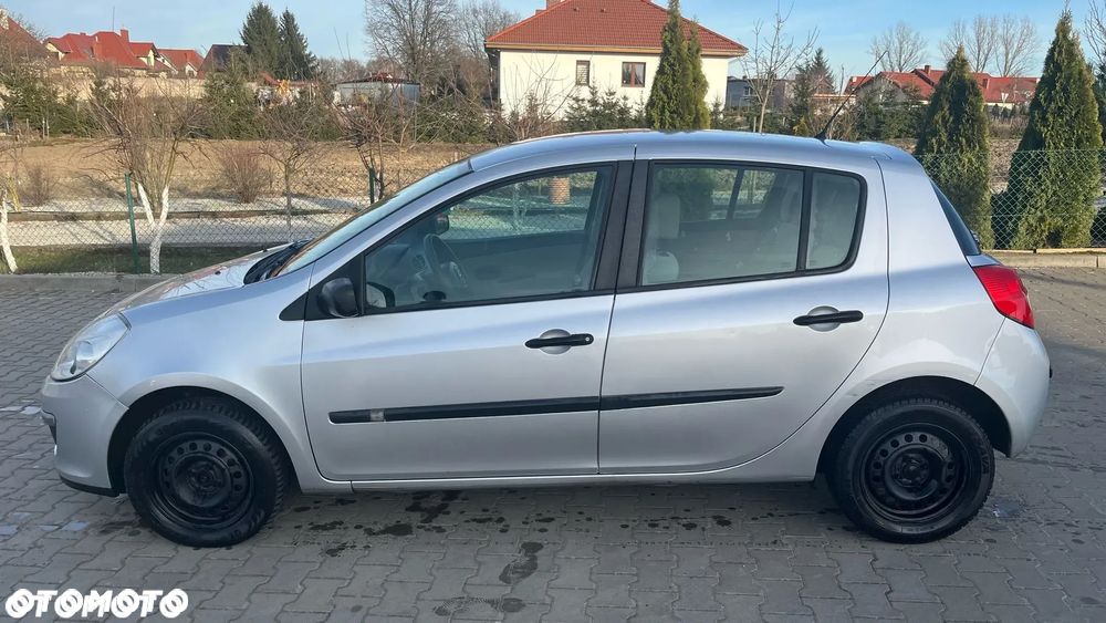 Renault Clio 1.2 16V 75 Dynamique - 2