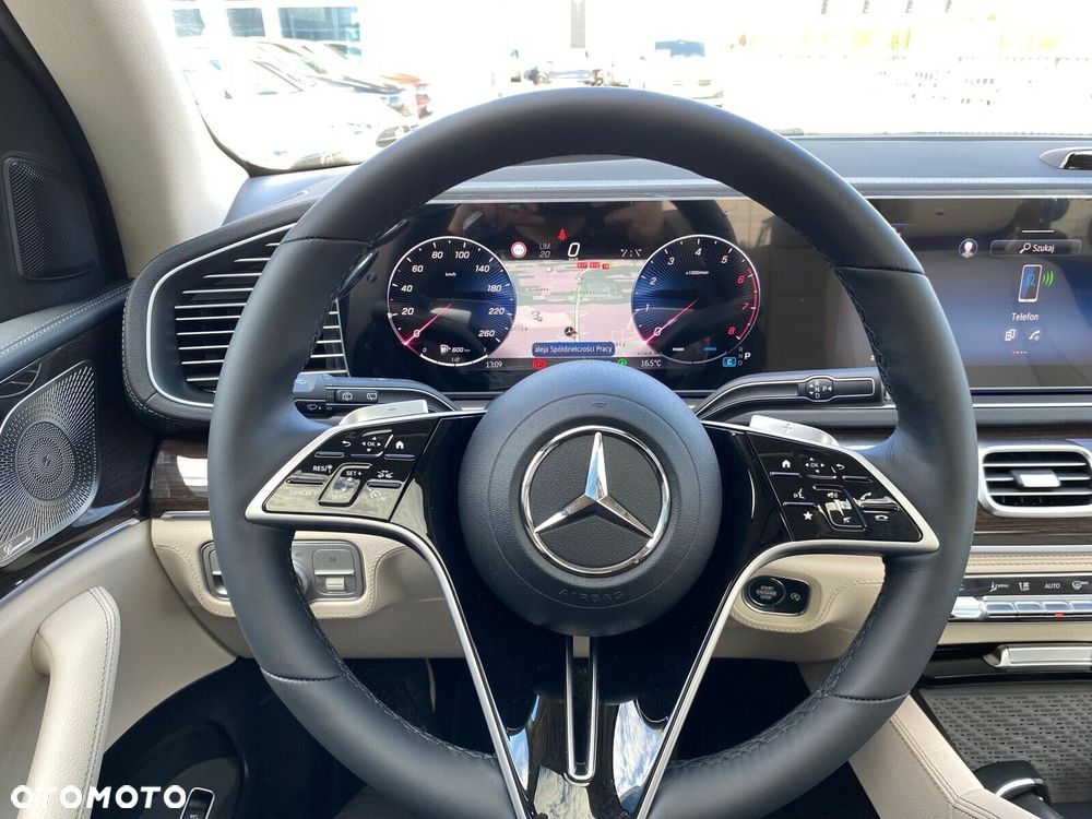 Mercedes-Benz GLE - 11