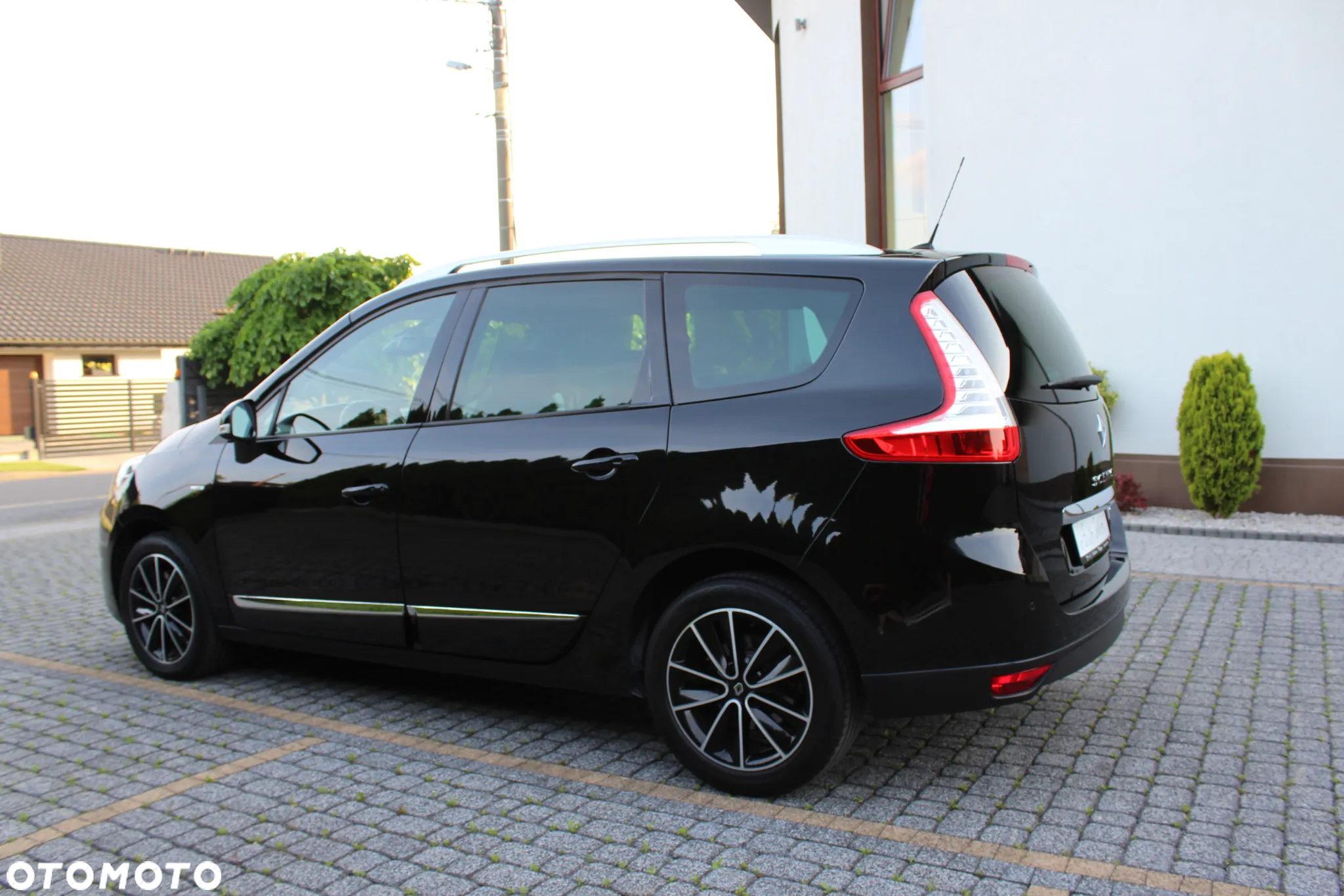 Renault Grand Scenic Gr 2.0 dCi Bose - 3