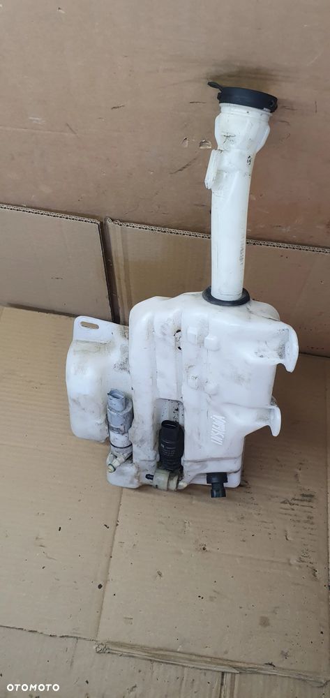 Zbiorniczek spryskiwaczy pompki XENON Opel Insignia A 13315611 13240935 - 5