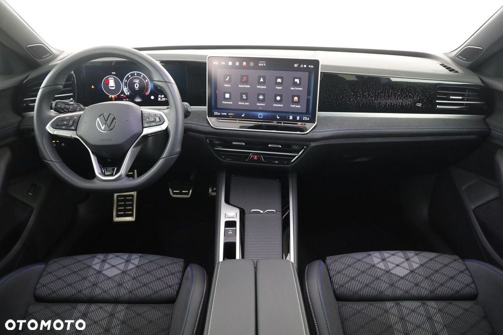 Volkswagen Passat - 12