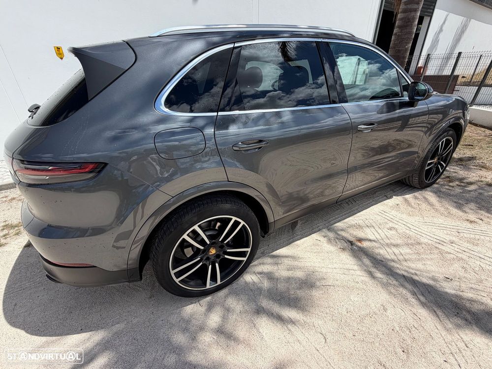 Porsche Cayenne Platinum Edition - 8