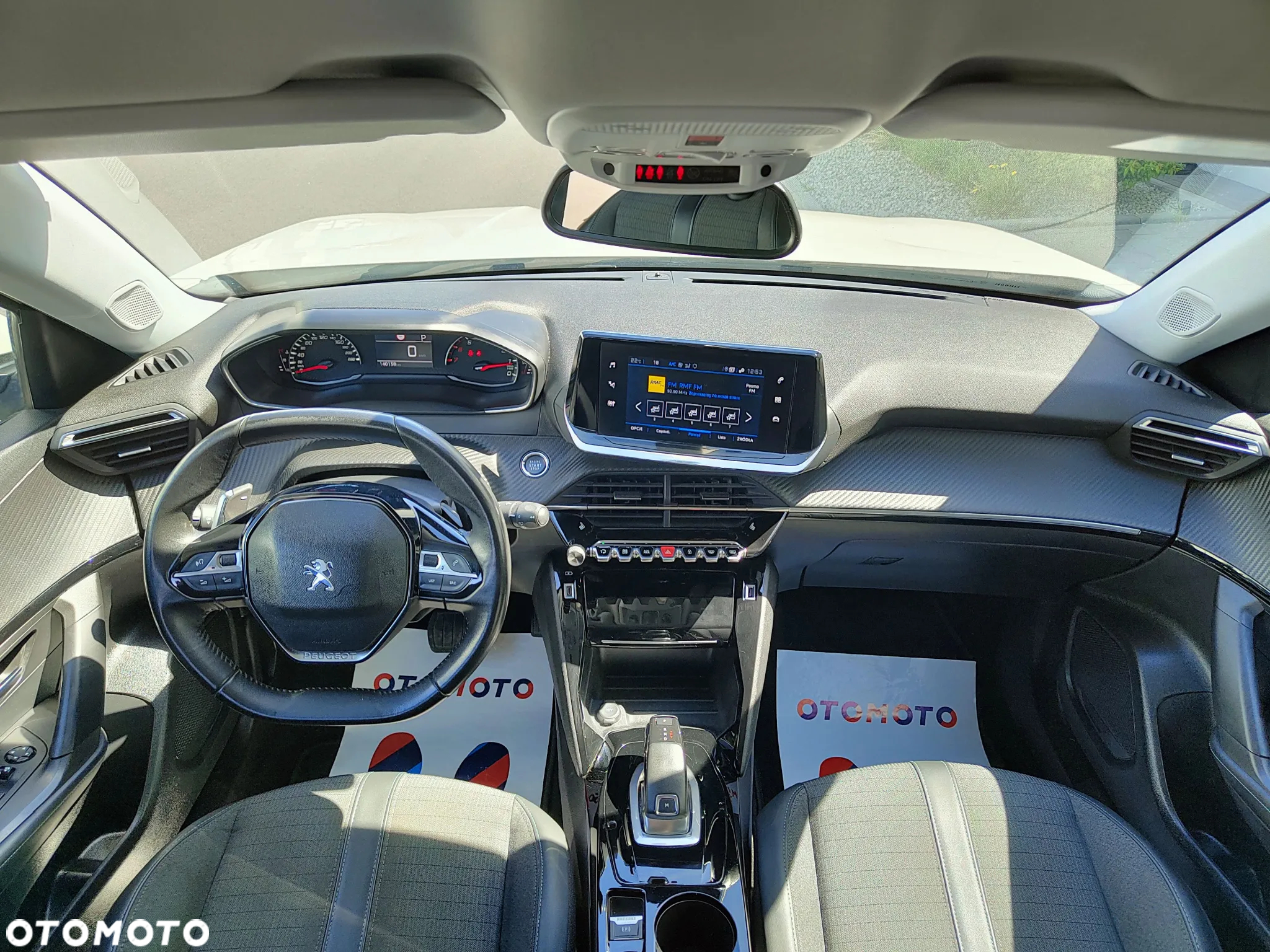 Peugeot 2008 1.5 BlueHDi Allure S&S EAT8 - 16