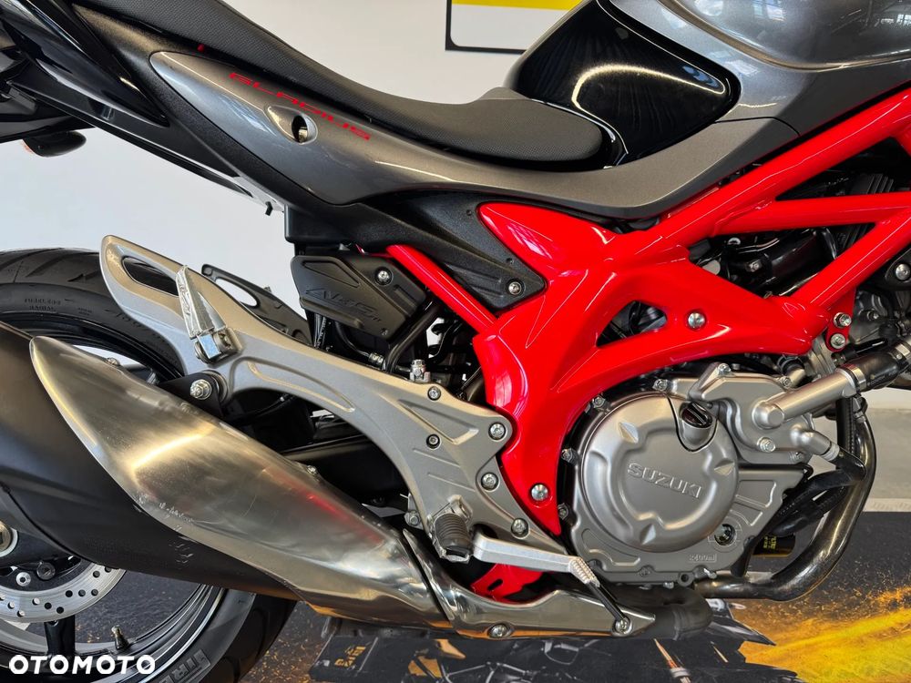 Suzuki Gladius - 14