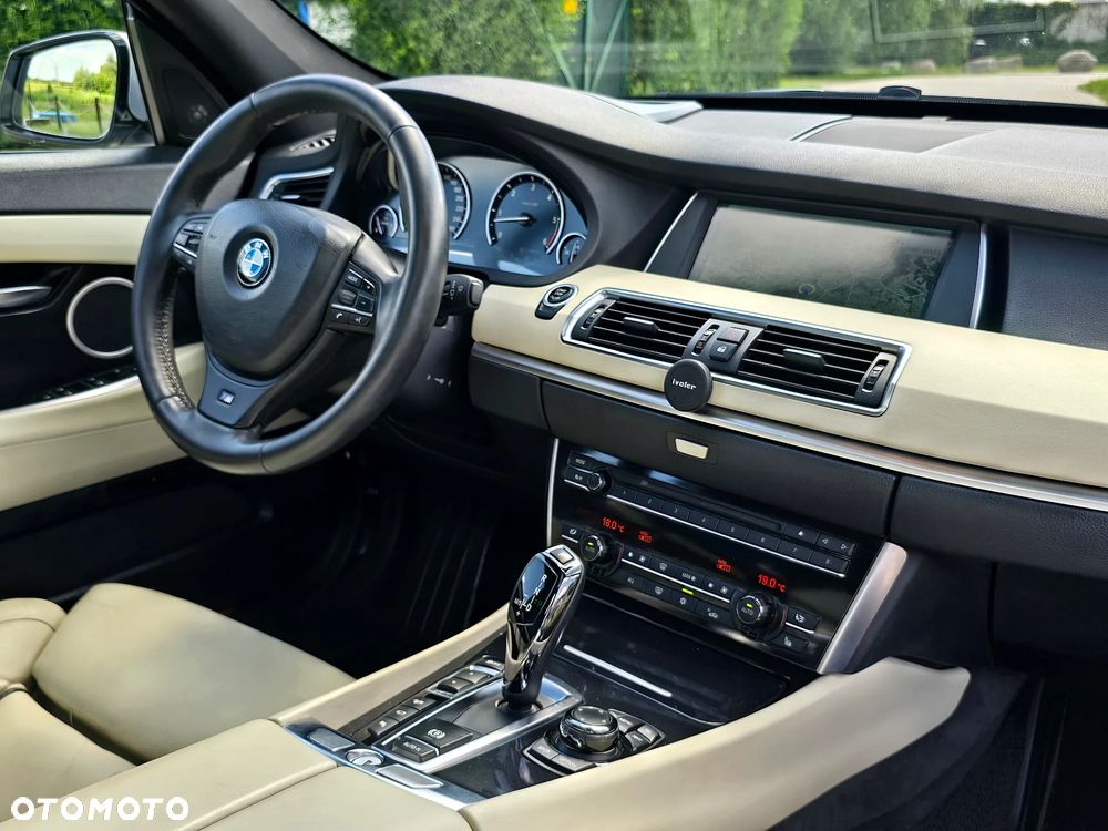 BMW 5GT 530d xDrive - 11