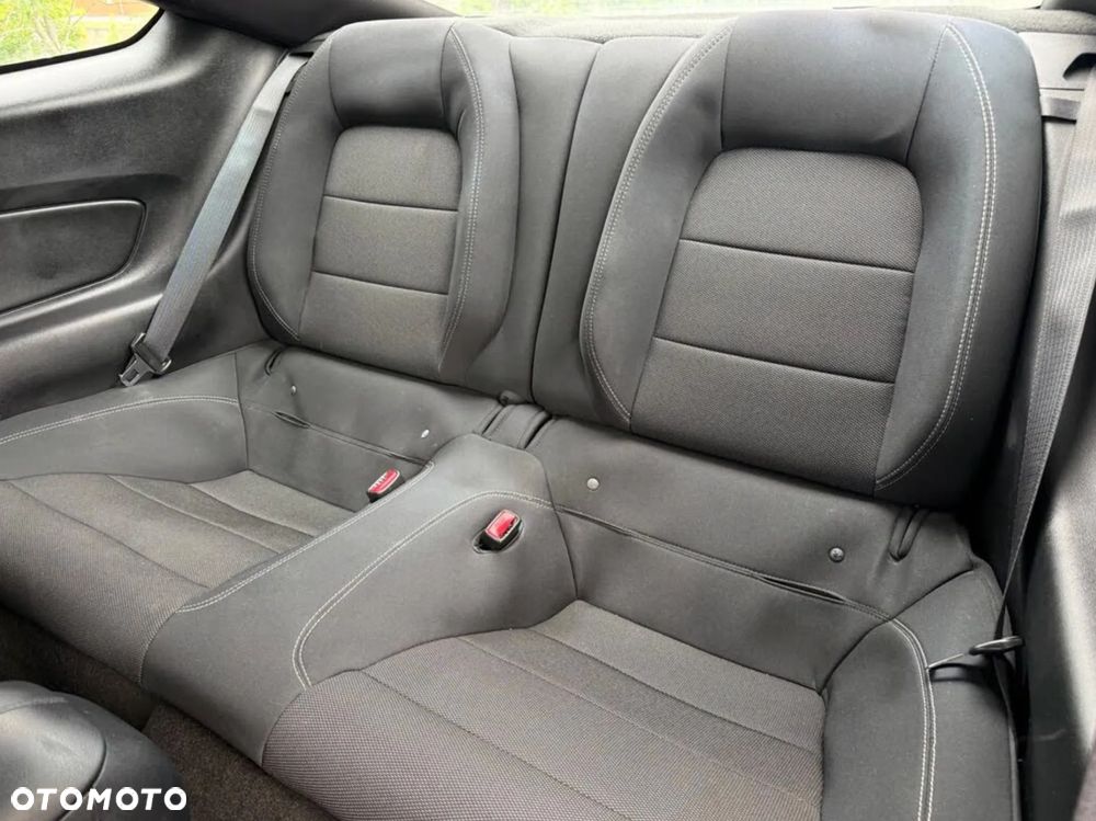 Ford Mustang 3.7 V6 - 29