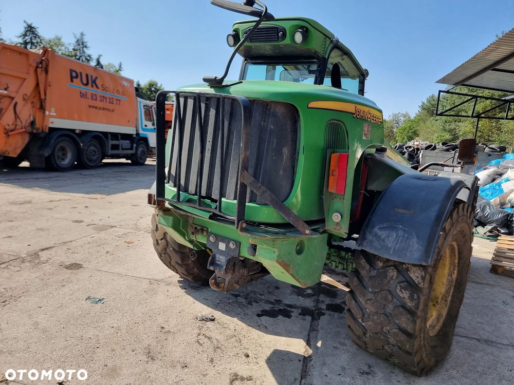 John Deere 3215 - 3