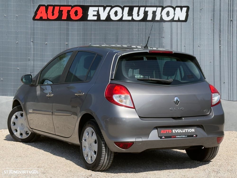 Renault Clio 1.5 dCi Dynamique S - 3