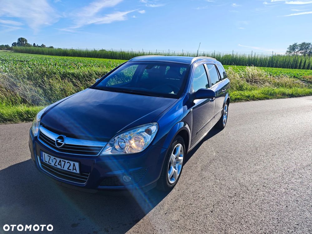 Opel Astra 1.9 CDTI DPF Cosmo - 3