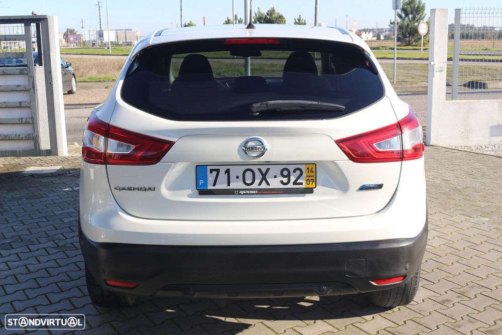 Nissan Qashqai 1.6 dCi N-Tec - 16