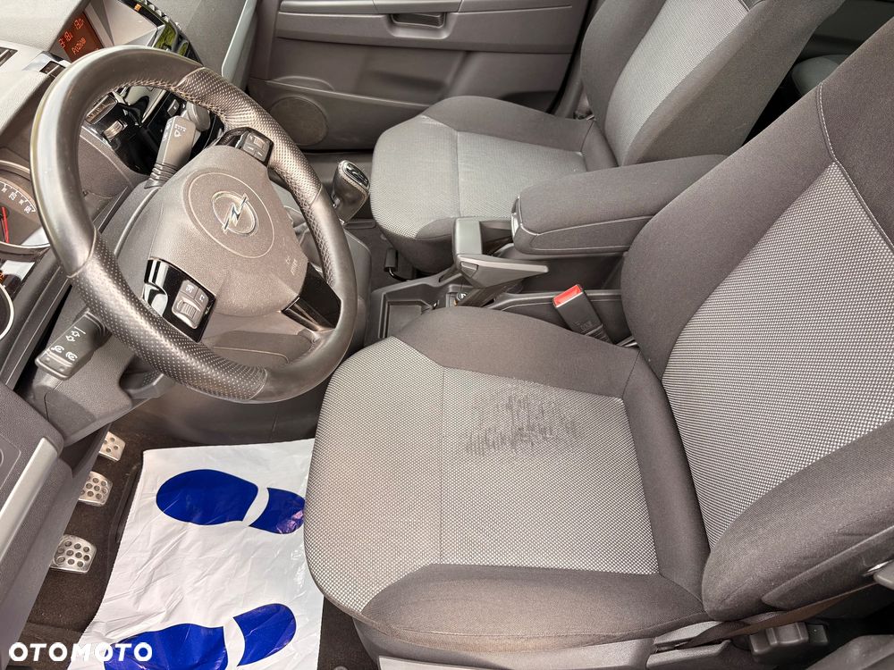 Opel Zafira 1.8 Sport - 16