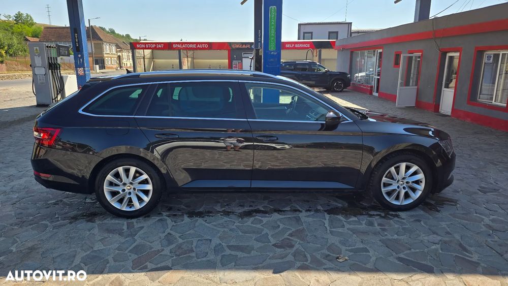 Skoda Superb 2.0 TDI Style - 4