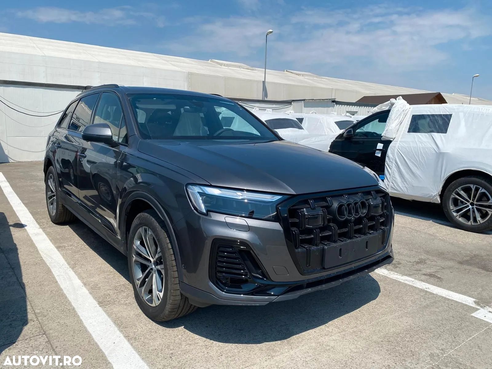 Audi Q7 - 1