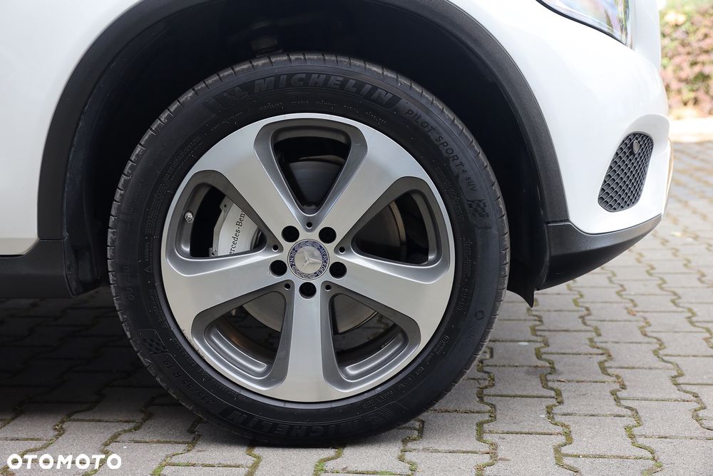 Mercedes-Benz GLC 300 4Matic 9G-TRONIC - 11