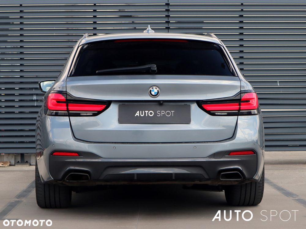 BMW Seria 5 540i xDrive mHEV M Sport sport - 8