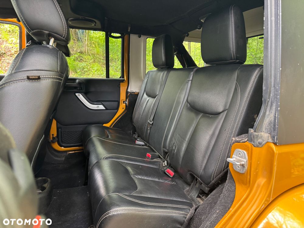Jeep Wrangler Unlimited 3.6 Automatik Sahara - 27