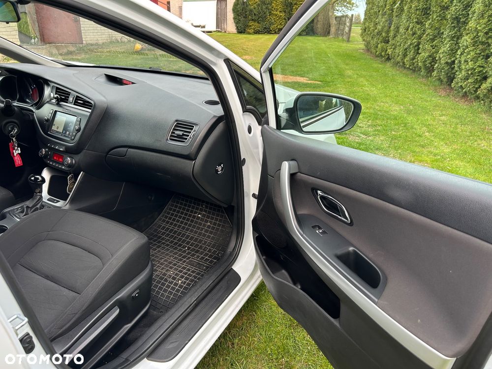 Kia Ceed 1.6 CRDi L Business Line DCT - 10
