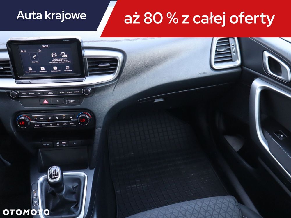 Kia Ceed - 10