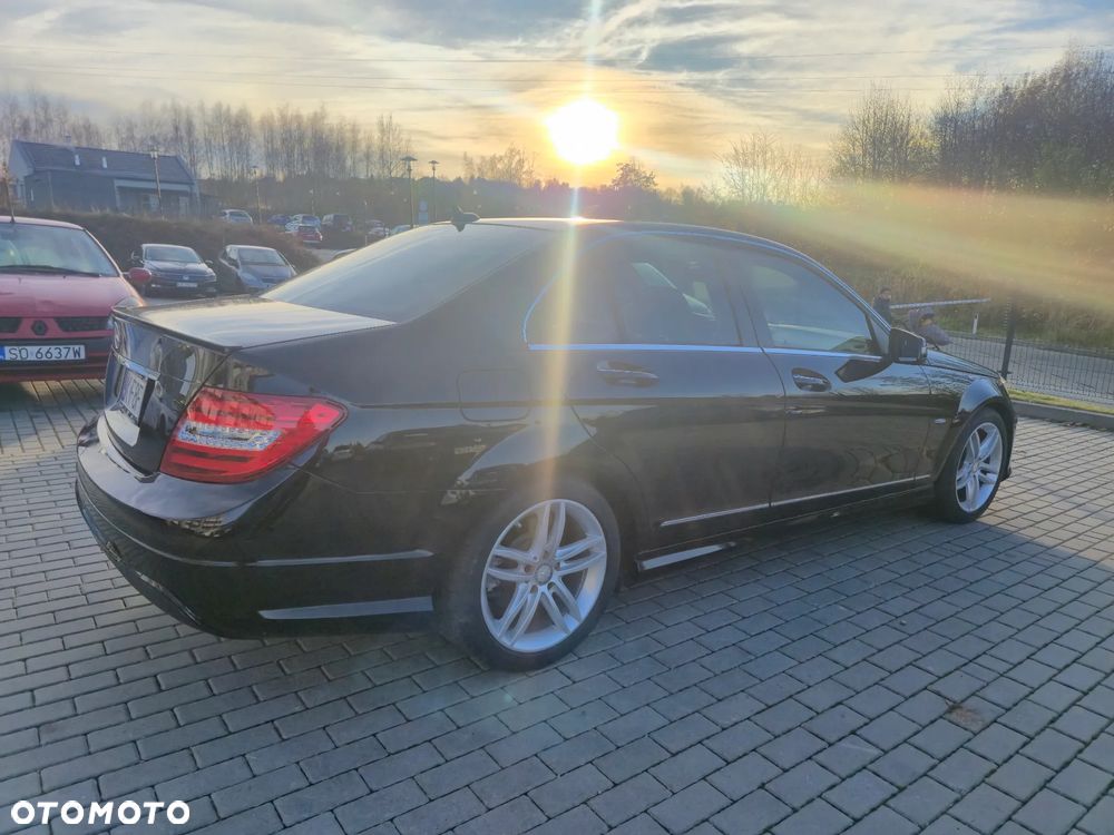 Mercedes-Benz Klasa C 250 (BlueEFFICIENCY) 7G-TRONIC - 7