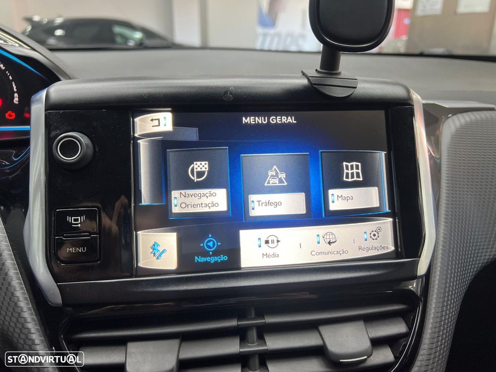 Peugeot 2008 1.6 e-HDi Allure 2-Tronic - 17