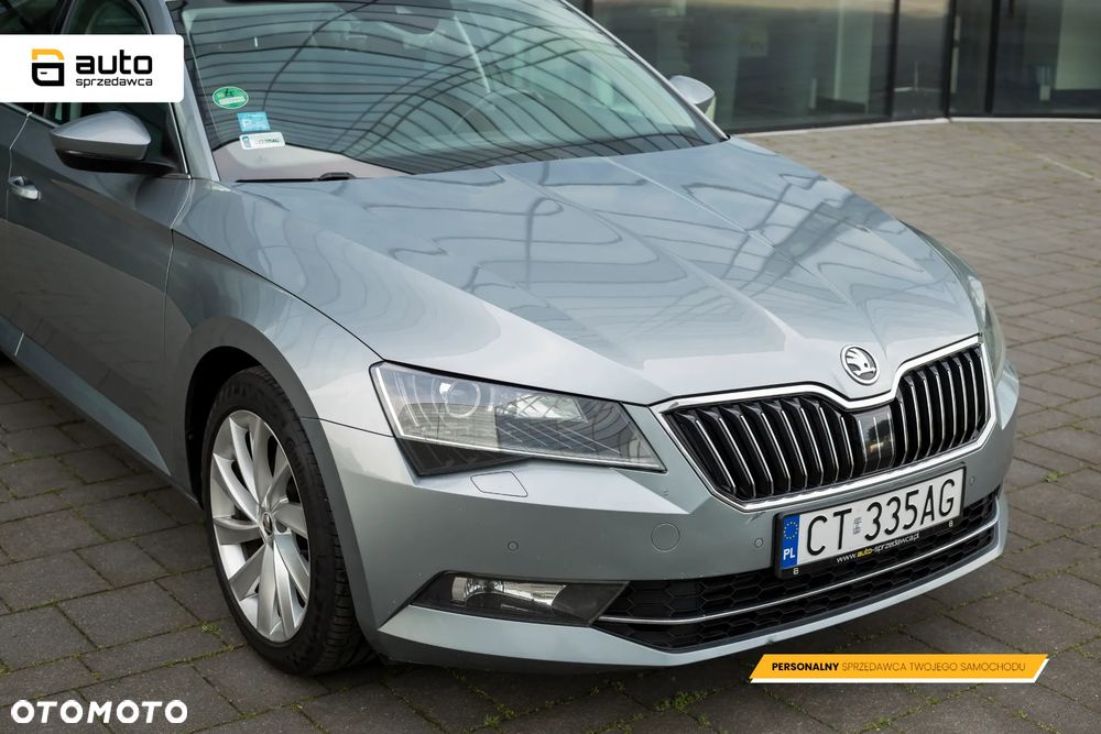 Skoda Superb 2.0 TDI Style DSG - 8