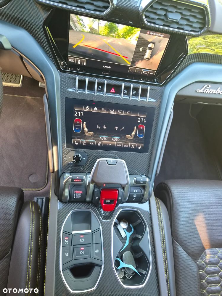 Lamborghini Urus - 19