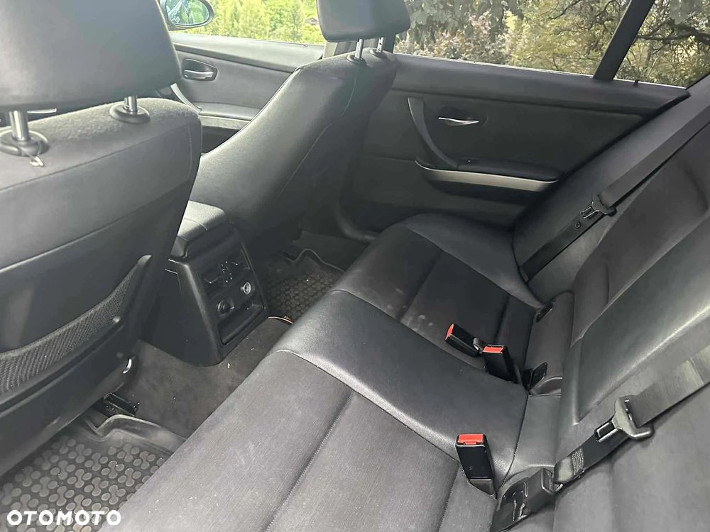 BMW Seria 3 325d - 13