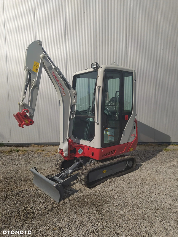 Takeuchi TB216