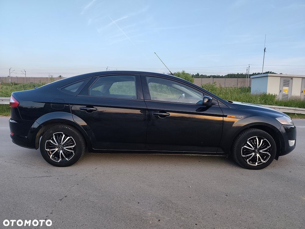 Ford Mondeo 1.6 Ghia - 4