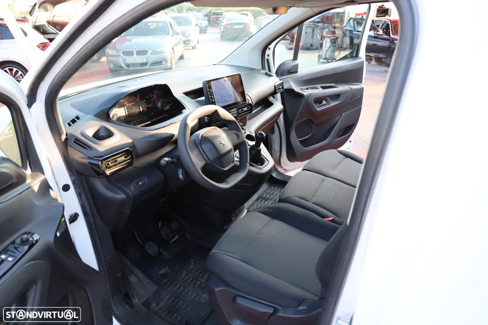 Peugeot Partner 1.6 3 lugares - 18