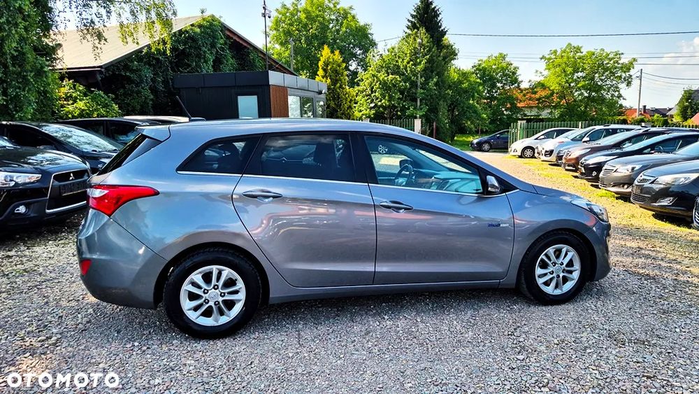 Hyundai i30 1.6 GDI Premium - 11
