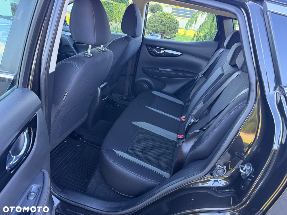 Nissan Qashqai 1.2 DIG-T N-Vision - 11