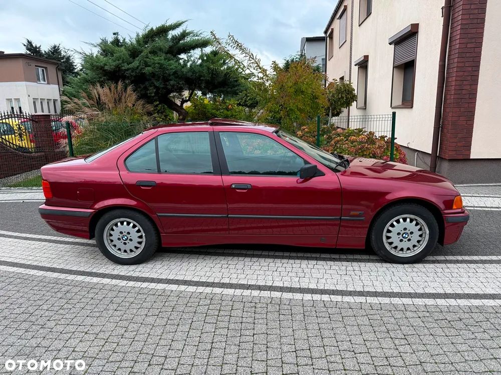 BMW Seria 3 316i - 10