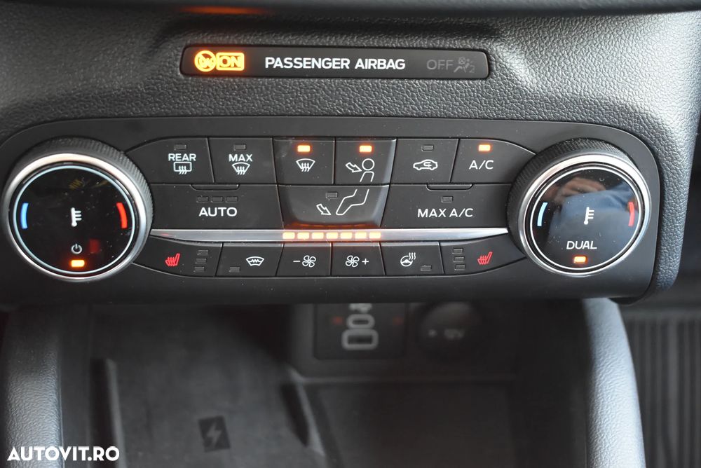 Ford Kuga 2.5 Duratec FHEV AWD Vignale - 26