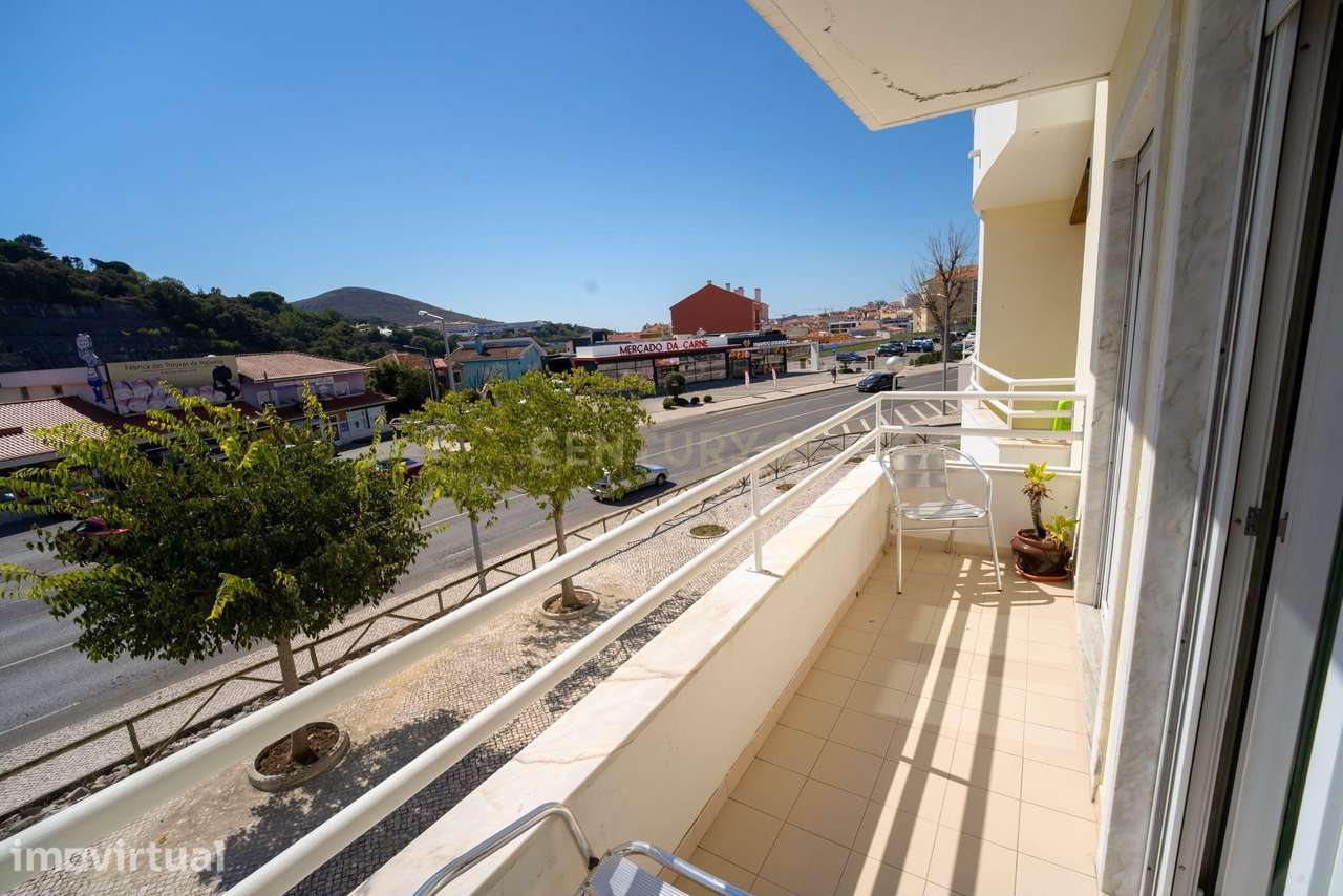 T2 Renovado com 142,5 m², Varandas e Garagem | Malveira – Mafra - Grande imagem: 3/19