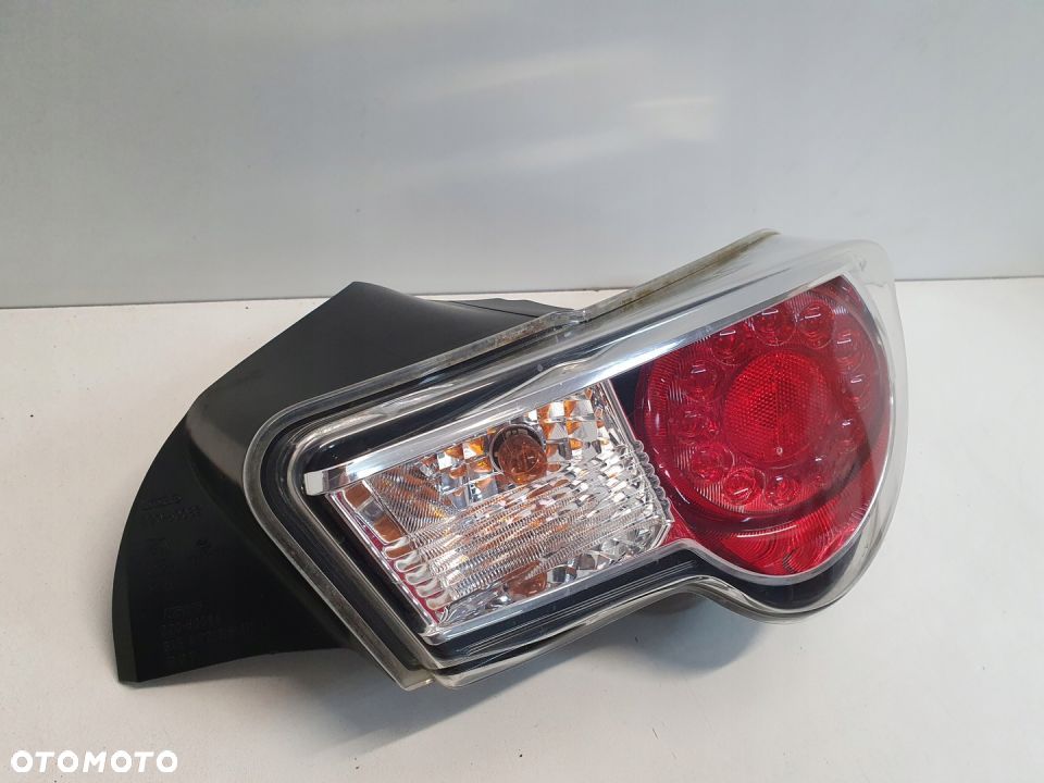 LAMPA PRAWA TYŁ SUBARU BRZ TOYOTA GT86 LED - 4