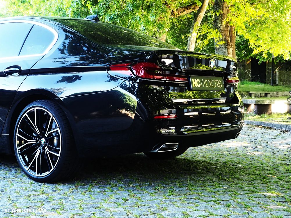 BMW 530 e Line Luxury - 18