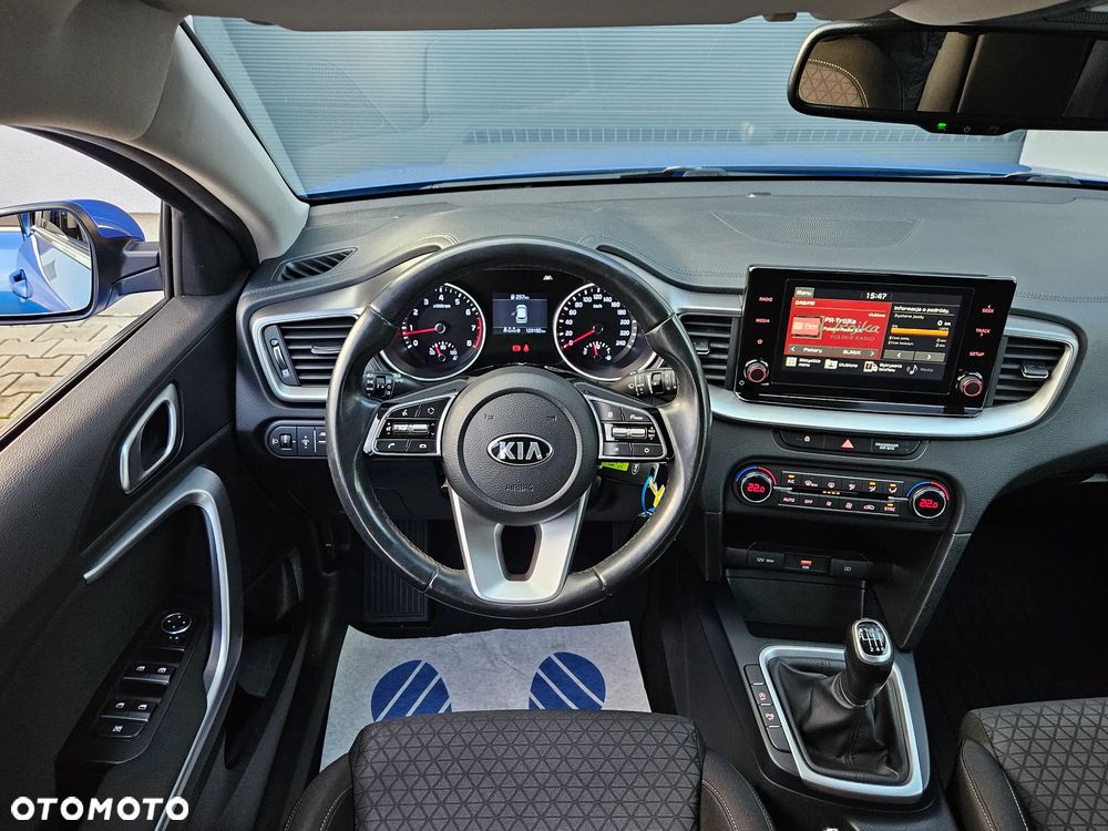Kia Ceed 1.5 T-GDI M - 12