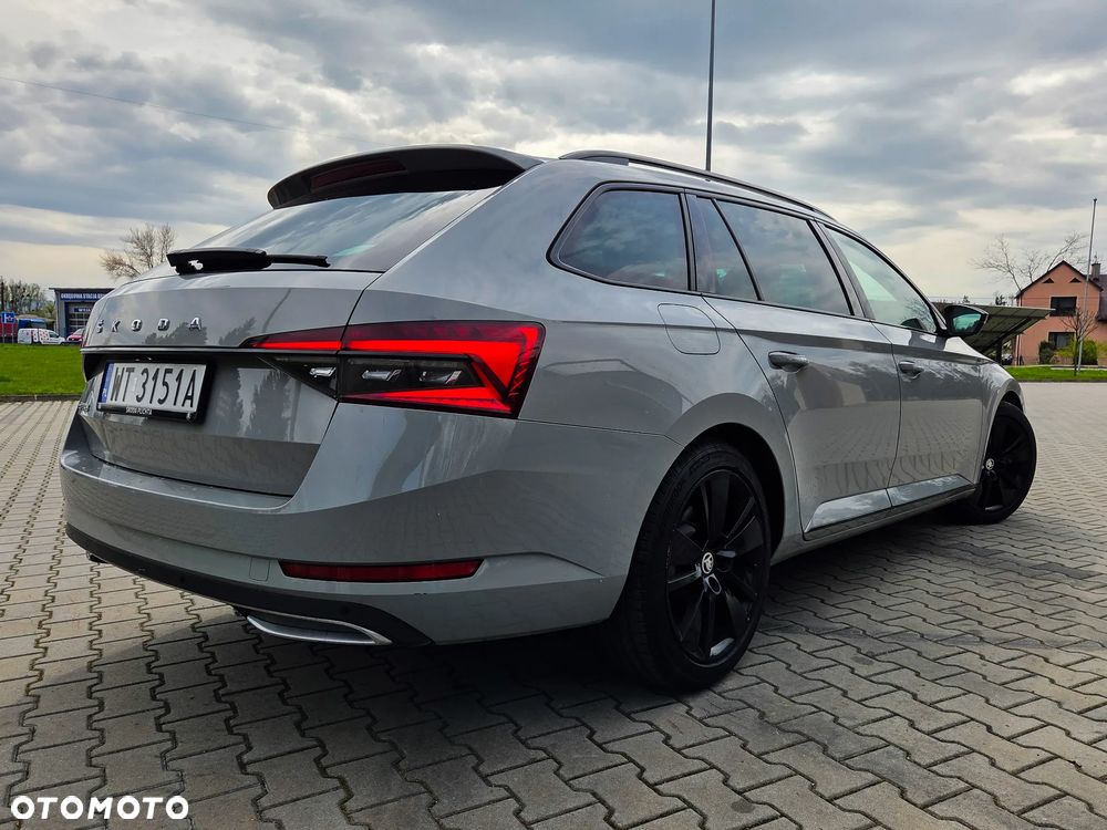 Skoda Superb 2.0 TDI SCR Sportline DSG - 28