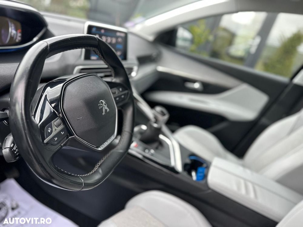 Peugeot 3008 - 12