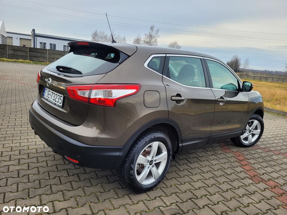 Nissan Qashqai 1.2 DIG-T N-Vision - 36