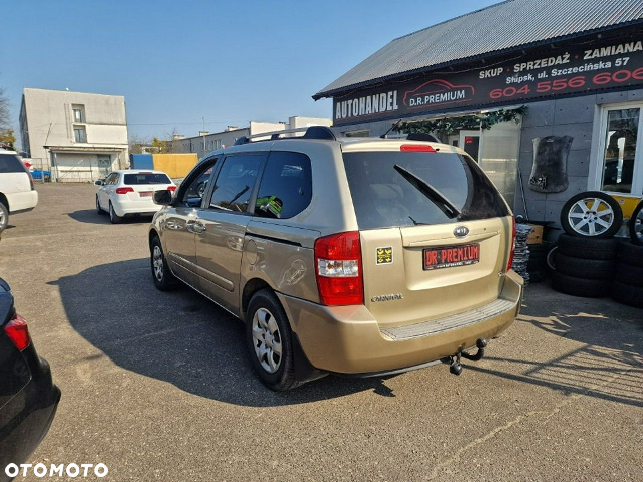Kia Carnival 2.9 CRDi EX - 3
