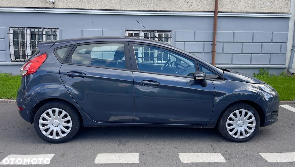 Ford Fiesta - 10