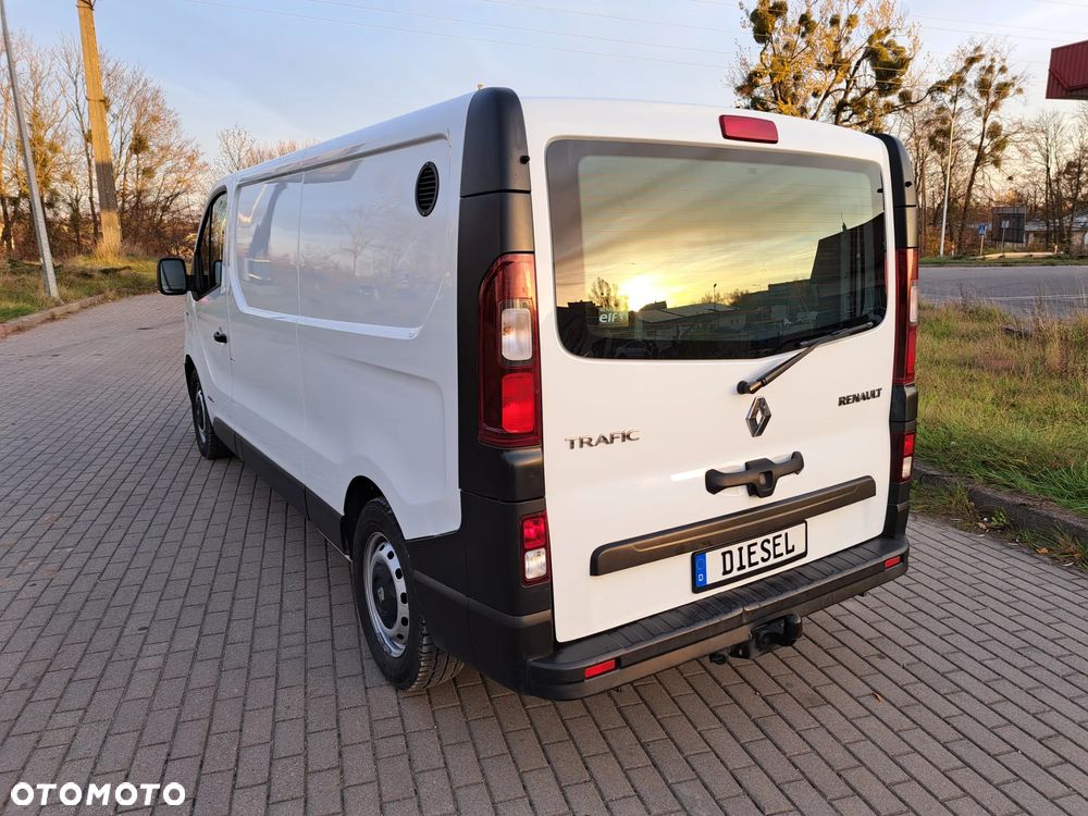 Renault Trafic - 10